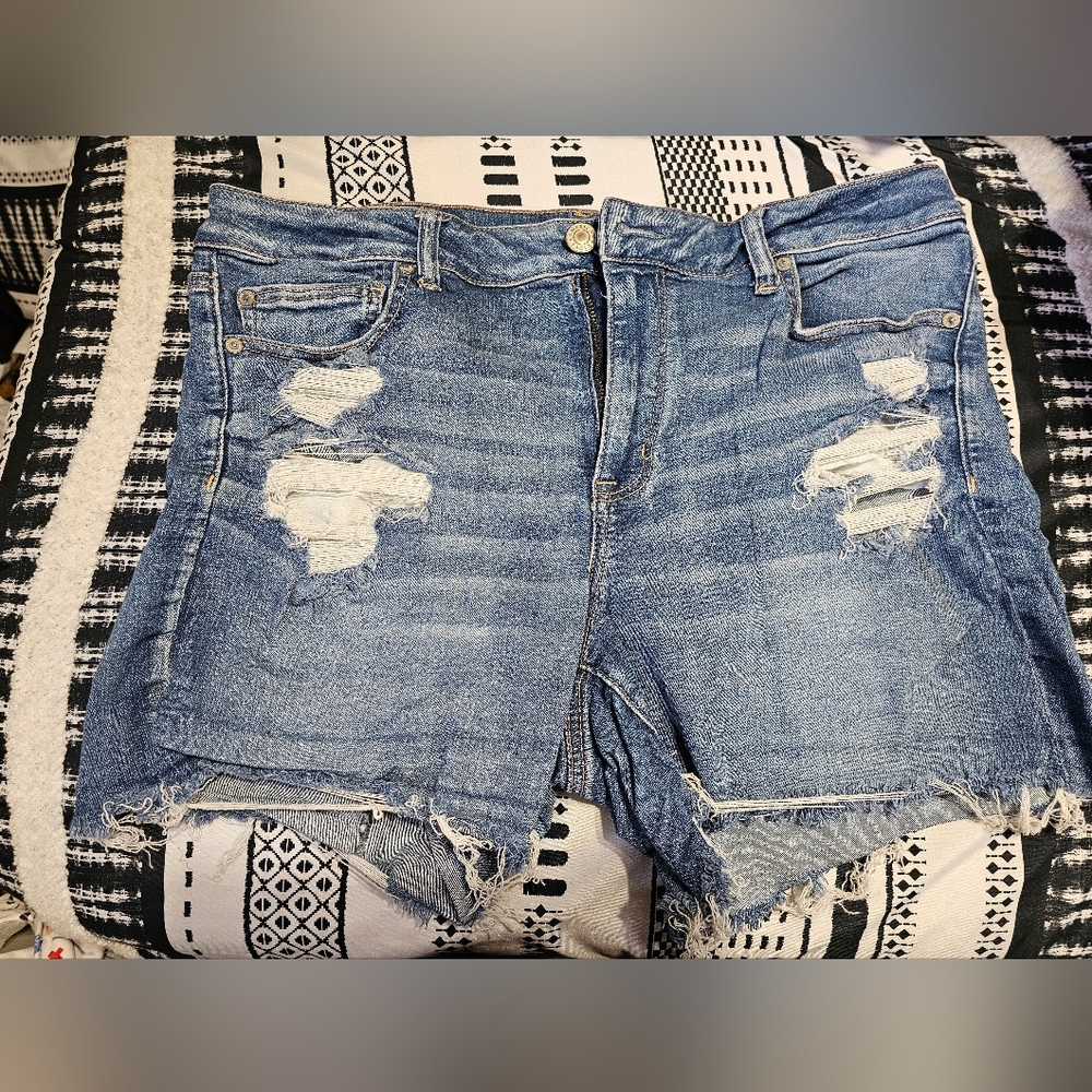 American Eagle high waisted shorts size 16